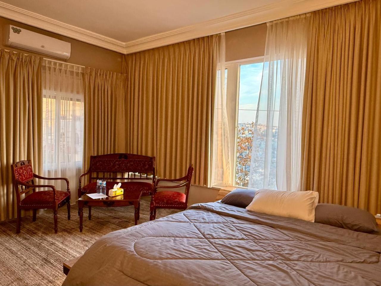 Beit Ahlan Hotel Amman Eksteriør billede