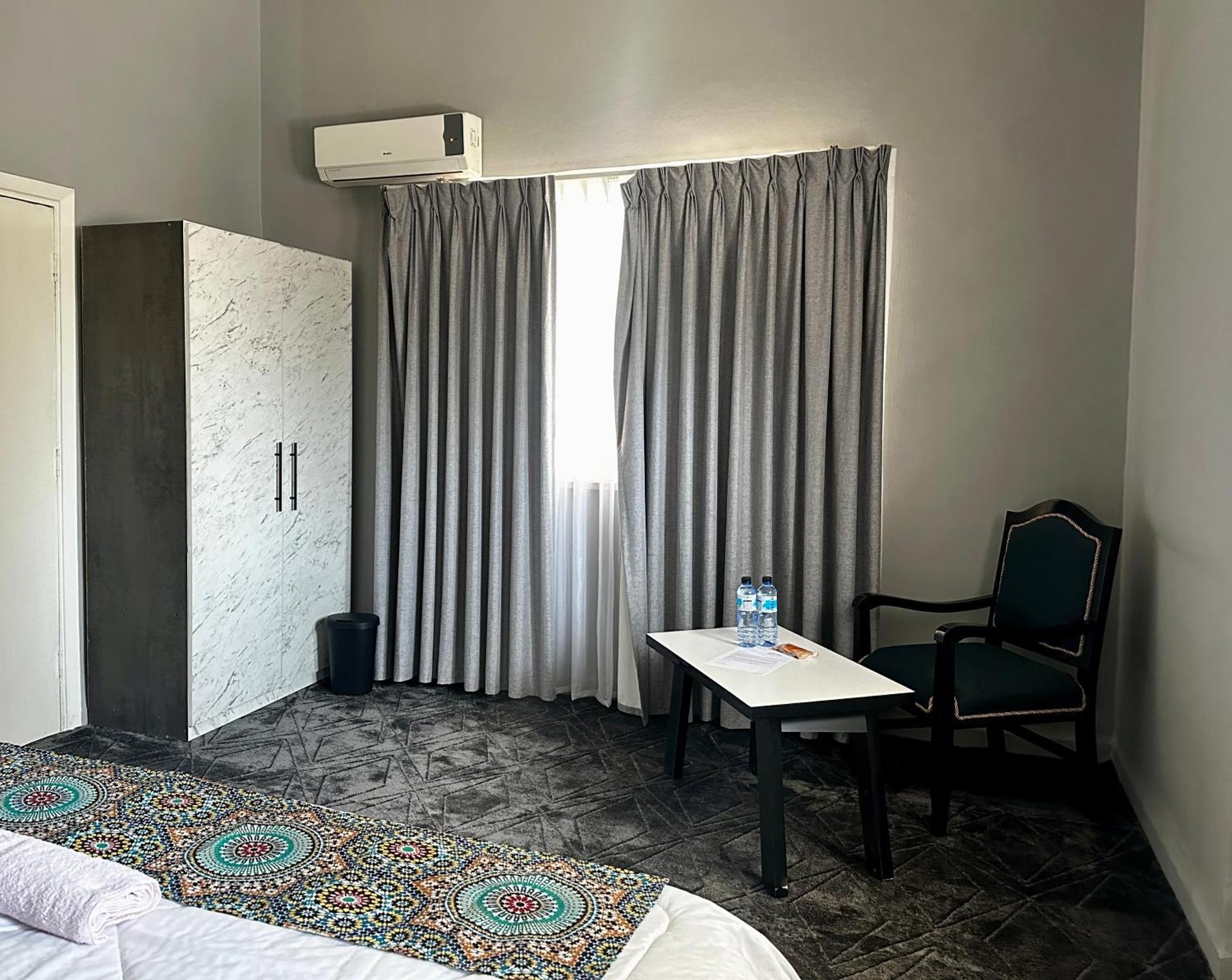 Beit Ahlan Hotel Amman Eksteriør billede